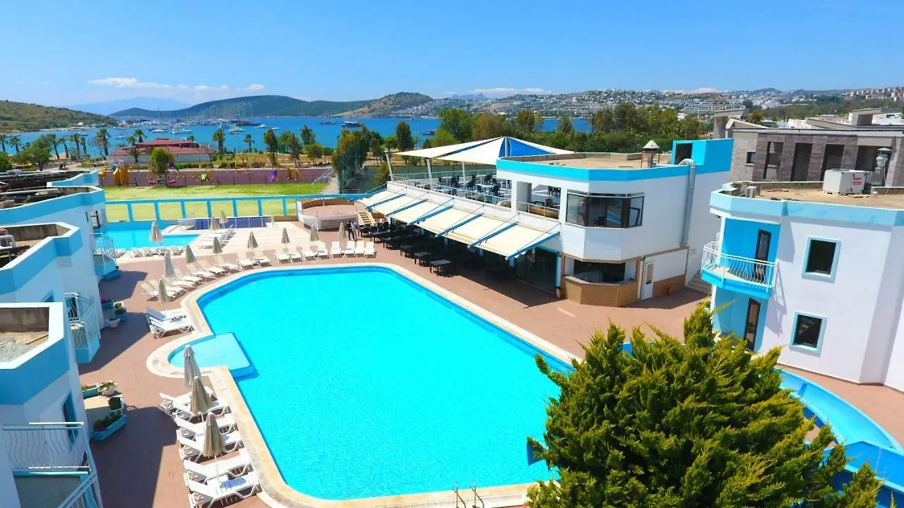Costa Blu Resort Hotel 博德鲁姆